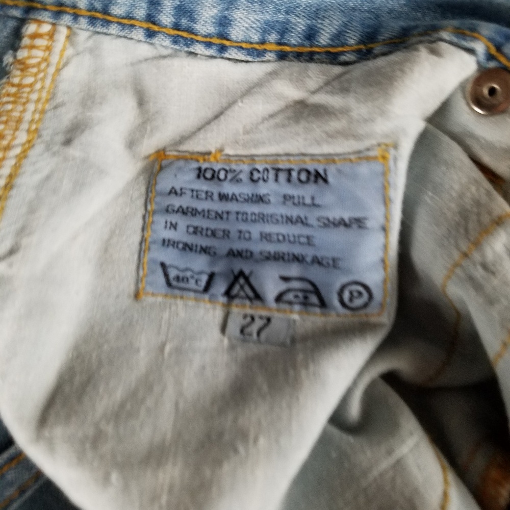 Vtg High-Waisted Ripped Jeans - Picture 6 of 6